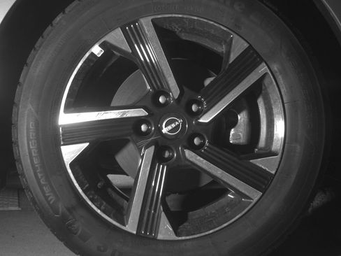 Used 2025 Nissan Sentra SV FWD image 16