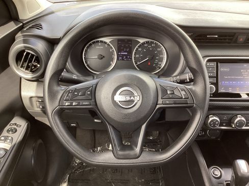 Used 2023 Nissan Kicks S image 17