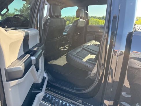 Certified 2020 Ford F150 XLT w/ XTR Package image 6