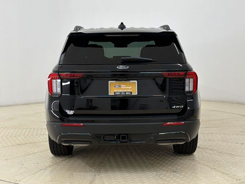 Certified 2025 Ford Explorer ST-Line w/ Premium Package AWD/4WD image 10