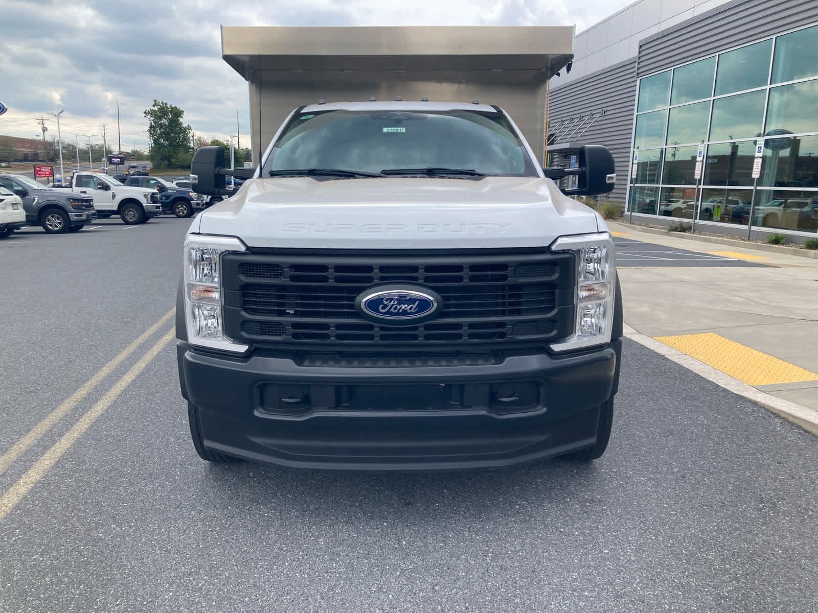Used 2023 Ford F550 4x4 Regular Cab Super Duty image 14