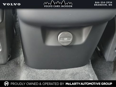 New 2026 Volvo XC90 B6 Plus w/ Protection Package Premier AWD/4WD image 17