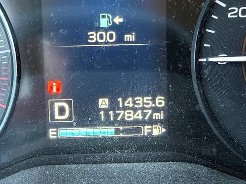 Used 2018 Subaru Crosstrek 2.0i Premium AWD/4WD image 11