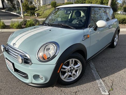 Used 2013 MINI Cooper Hardtop image 1