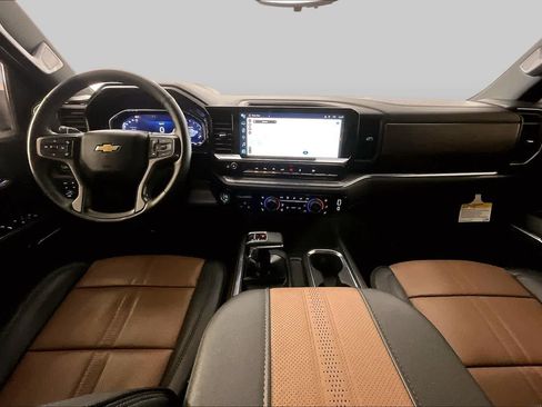 Certified 2024 Chevrolet Silverado 1500 High Country w/ Technology Package AWD/4WD image 15