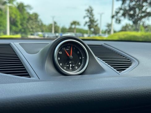 Certified 2020 Porsche Macan S AWD/4WD image 15