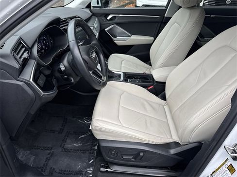 Used 2020 Audi Q3 2.0T Premium w/ Convenience Package image 15