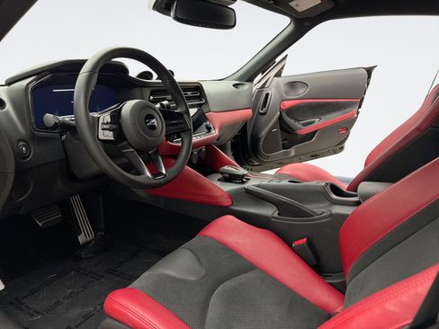 Used 2024 Nissan Z Performance w/ Floor Mat Package RWD image 10