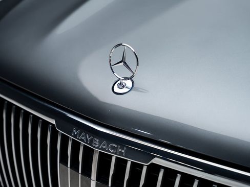 Used 2024 Mercedes-Benz Maybach GLS 600 4MATIC image 13