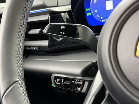 Certified 2025 Porsche Macan Electric RWD image 45