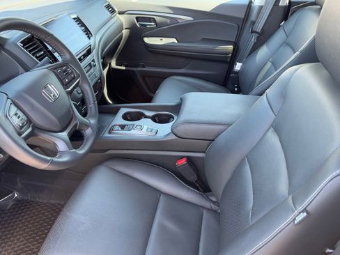 Used 2025 Honda Ridgeline RTL image 16