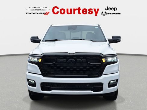 New 2026 RAM 1500 4x4 Crew Cab image 8