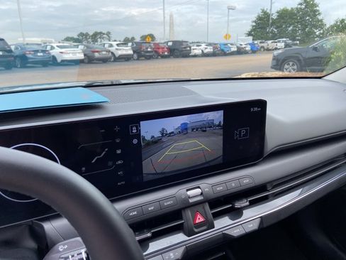 Used 2025 Kia K4 EX FWD image 36