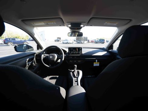 New 2026 Honda HR-V LX image 19