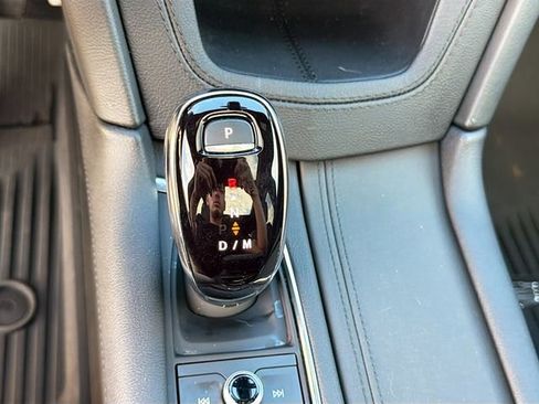 Used 2024 Cadillac XT6 Luxury FWD image 30