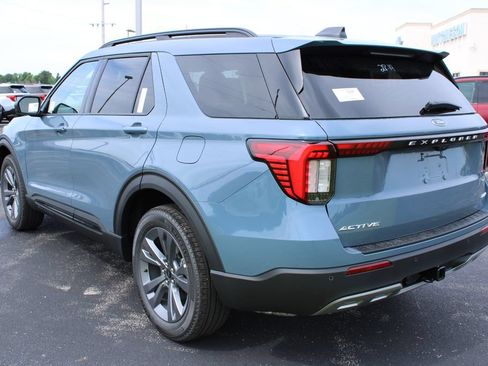 New 2026 Ford Explorer Active w/ Active Comfort Package AWD/4WD image 7