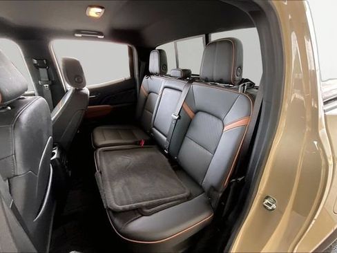 Used 2024 GMC Canyon AT4 w/ AT4 Premium Package AWD/4WD image 16
