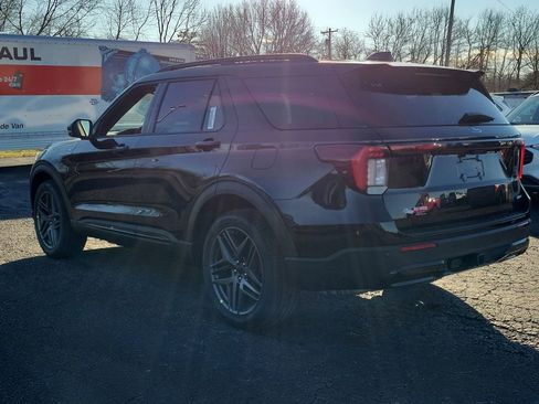 New 2026 Ford Explorer ST-Line image 6
