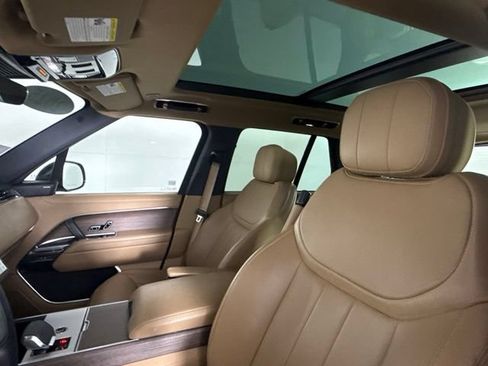 Used 2025 Land Rover Range Rover SE AWD/4WD image 51