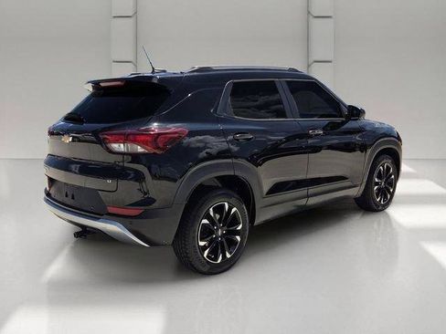 Certified 2021 Chevrolet TrailBlazer LT w/ Convenience Package FWD image 5