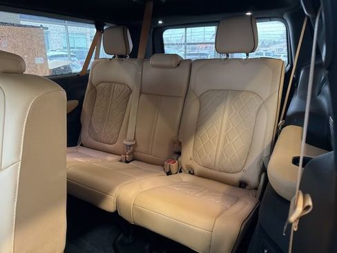 Used 2023 Jeep Grand Wagoneer L Series III w/ HD Trailer Tow Package image 20