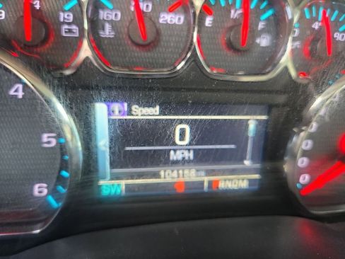 Used 2016 Chevrolet Silverado 1500 LTZ Z71 image 17