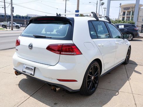 Used 2021 Volkswagen GTI SE FWD image 5