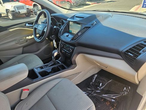 Used 2018 Ford Escape SE w/ SE Sync 3 Package FWD image 21