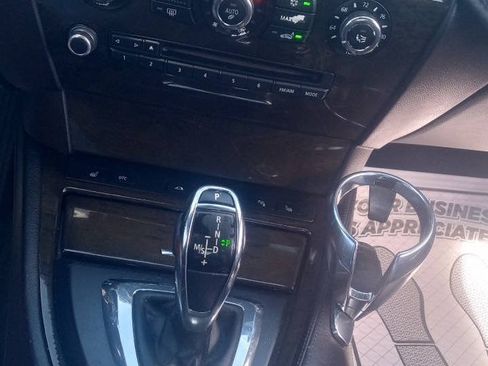 Used 2010 BMW 650i Convertible RWD image 13