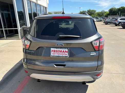 Used 2018 Ford Escape SEL AWD/4WD image 8