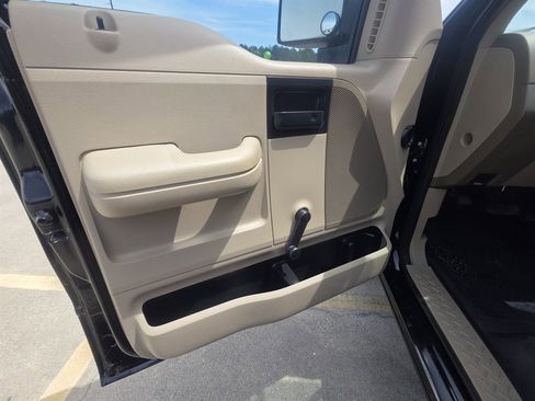 Used 2007 Ford F150 XL RWD image 9