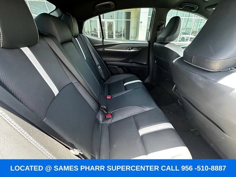 Used 2025 Toyota Camry SE w/ Convenience Package FWD image 21