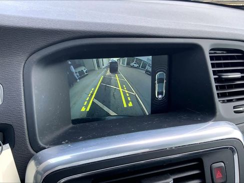 Used 2016 Volvo S60 T5 Premier w/ Convenience Package image 28