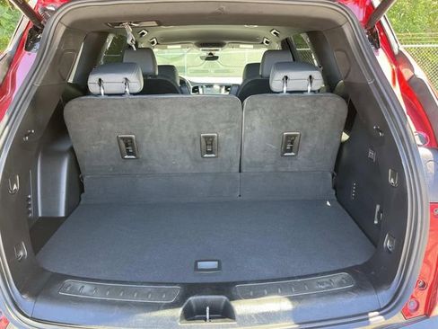Used 2024 Buick Enclave Premium FWD image 22