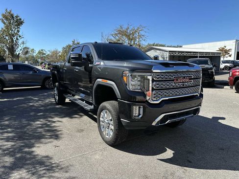 Used 2020 GMC Sierra 3500 Denali w/ Denali Ultimate Package image 8