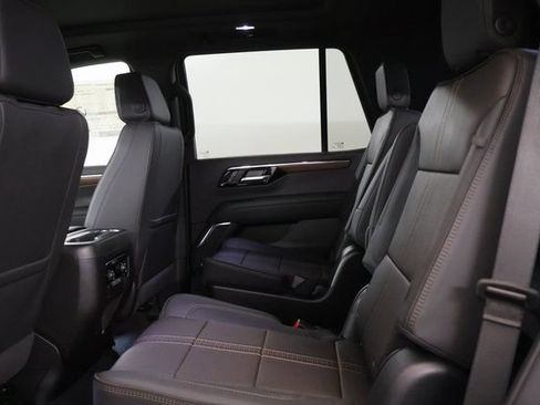 New 2026 Chevrolet Tahoe High Country w/ Sun And Tow Package AWD/4WD image 28