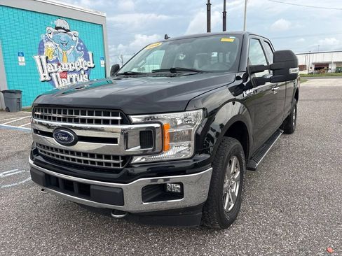 Used 2018 Ford F150 XLT w/ Equipment Group 302A Luxury AWD/4WD image 7