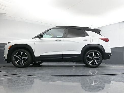 Used 2023 Chevrolet TrailBlazer RS w/ Sun and Liftgate Package image 31