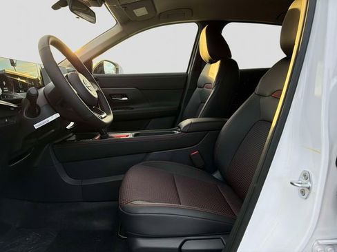 New 2026 Nissan Kicks SR w/ Cold Weather Package image 6