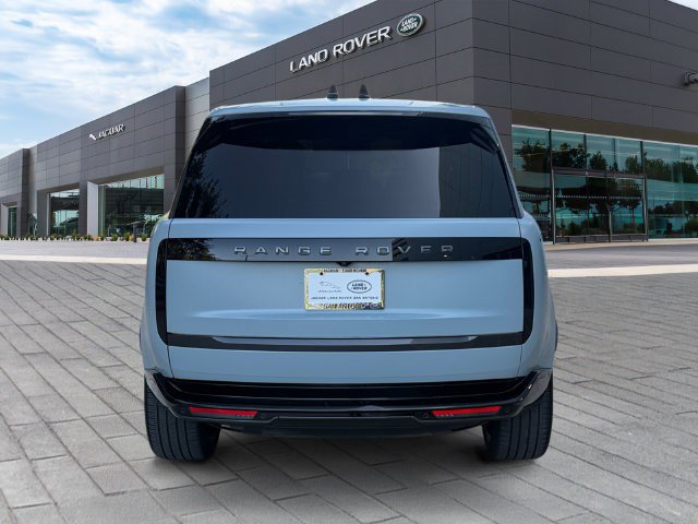 Certified 2025 Land Rover Range Rover SE AWD/4WD image 4