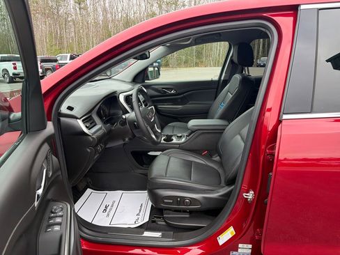 Certified 2023 GMC Acadia SLT w/ Preferred Package AWD/4WD image 11