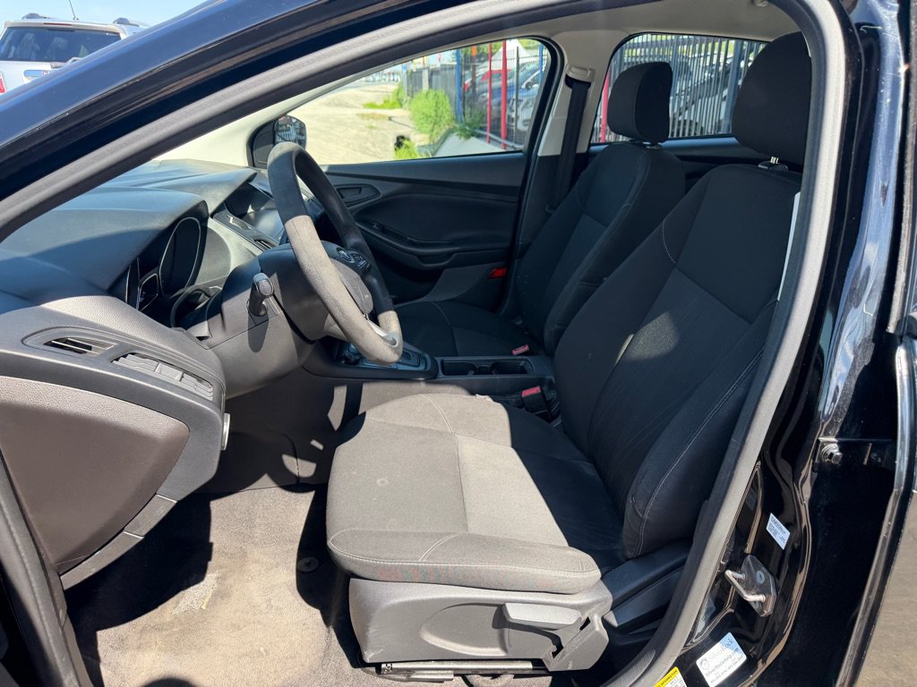 Used 2018 Ford Focus S FWD image 39