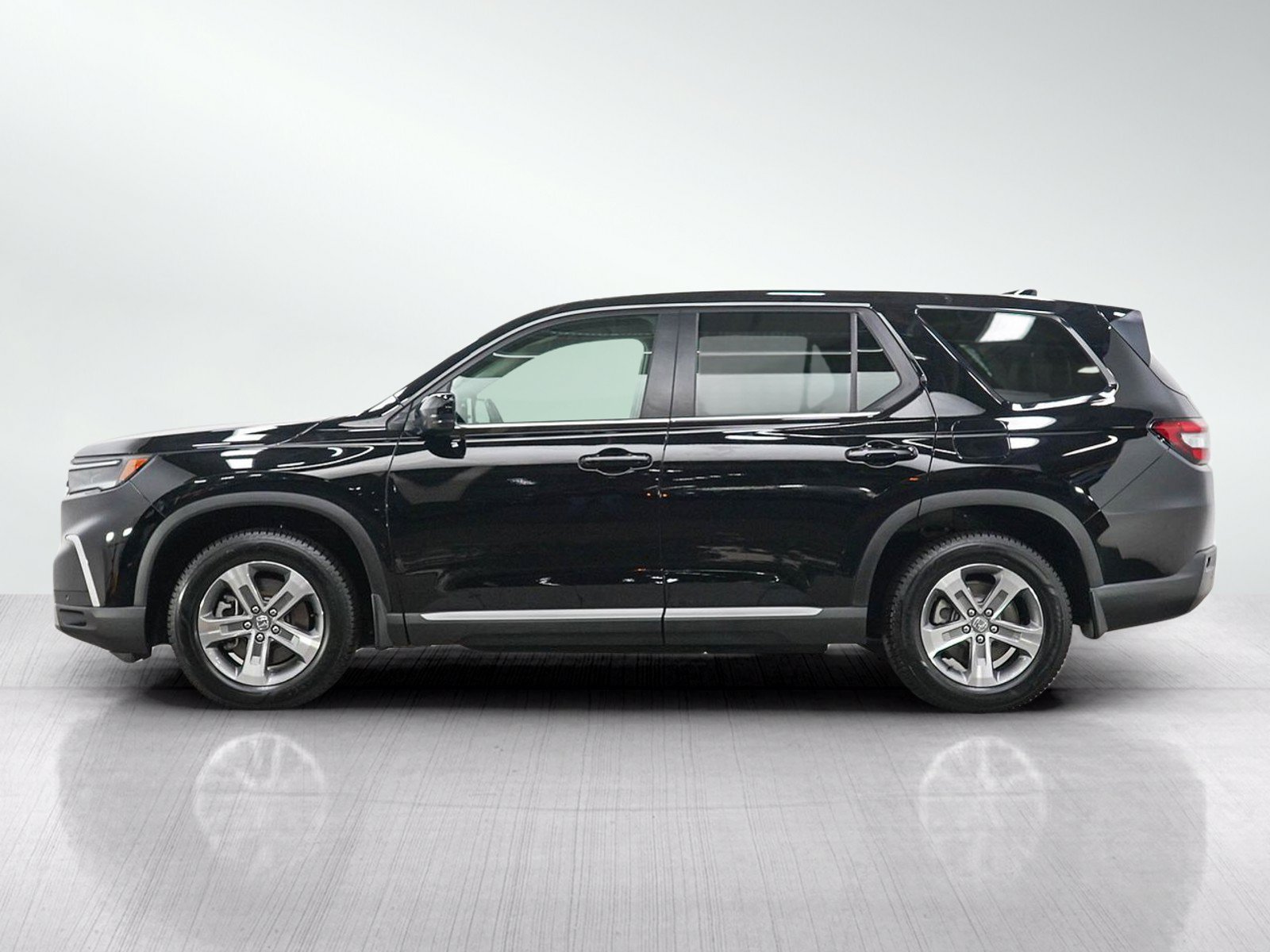 Used 2023 Honda Pilot EX-L image 2