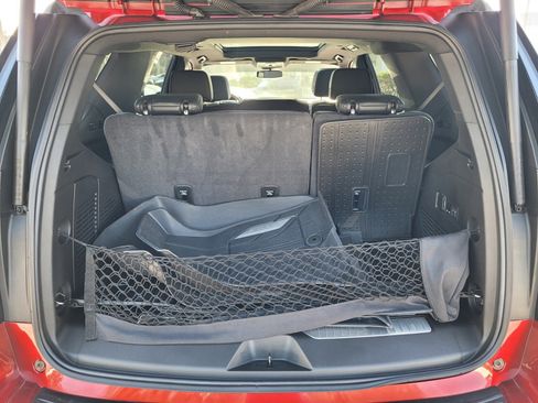 Used 2024 Chevrolet Tahoe Z71 w/ Z71 Off-Road Package image 15