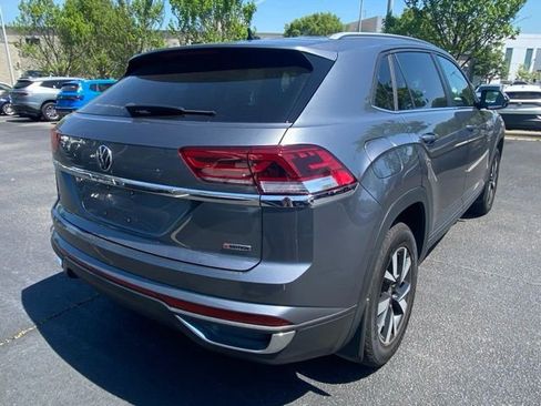 Used 2022 Volkswagen Atlas Cross Sport SE image 4