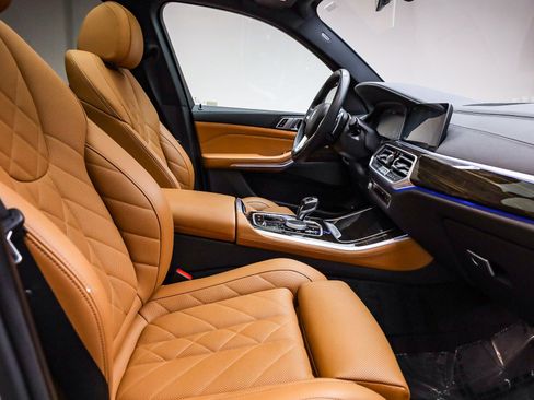 Used 2023 BMW X5 xDrive45e w/ Climate Comfort Package image 18