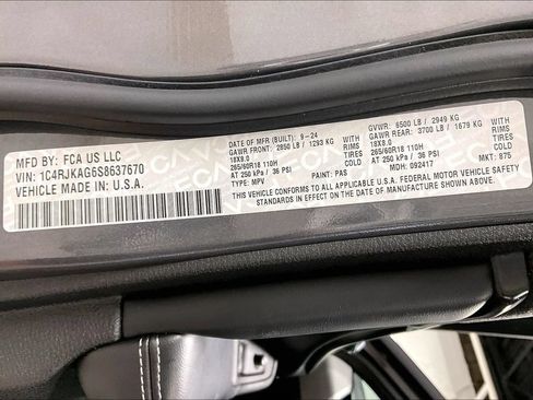 Used 2025 Jeep Grand Cherokee L Altitude AWD/4WD image 43