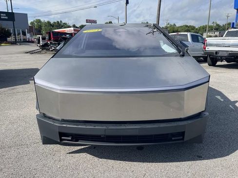 Used 2024 Tesla Cybertruck AWD Crew Cab image 8