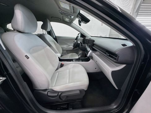 Used 2025 Hyundai Kona SEL FWD image 32