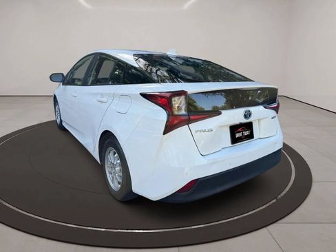 Used 2020 Toyota Prius LE FWD image 6